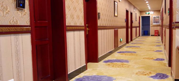 陇川鸿运酒店图片