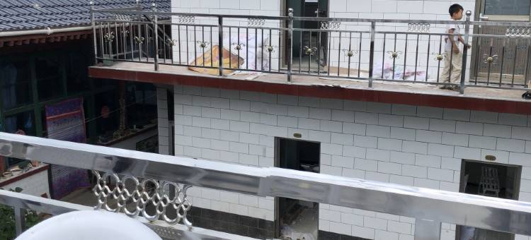 芦芽山主题避暑山庄图片