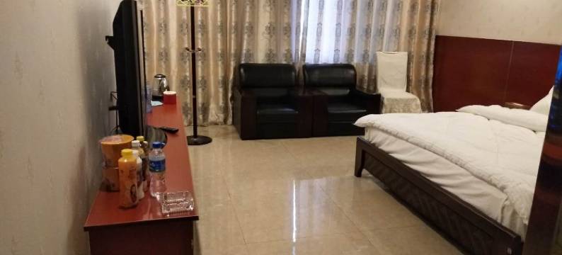 陆良福邦商务宾馆图片