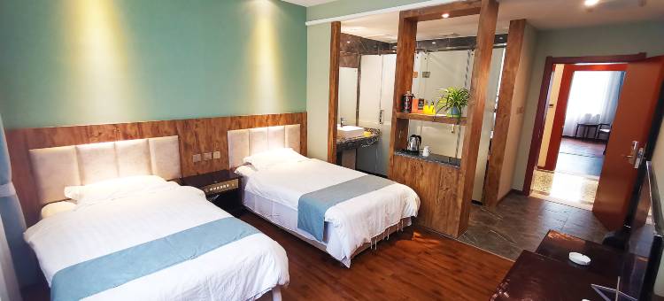 临洮水泉山庄图片