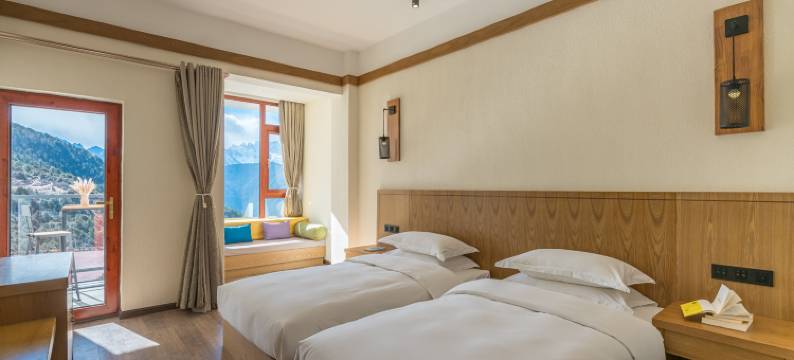 德钦雪龙·梅里逸居酒店图片