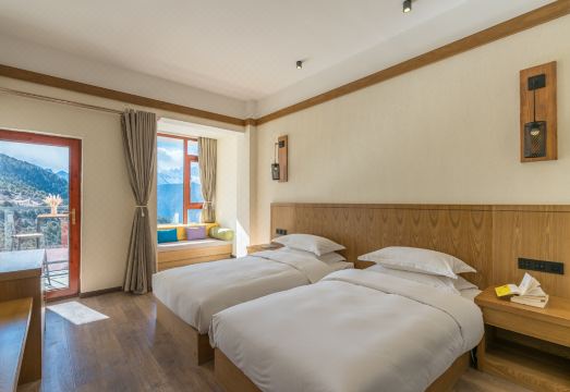 Xuelong Meili Yiju Hotel Hotel Overview