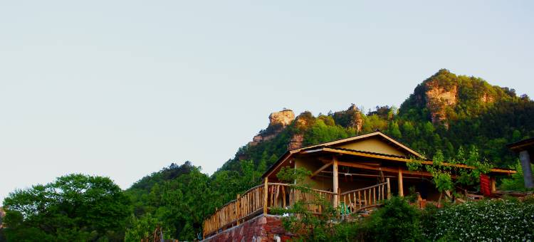 张家界半坡·辉旺山居民宿(张家界森林公园店)图片