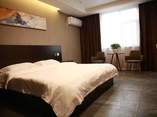 隆尧华谊快捷酒店