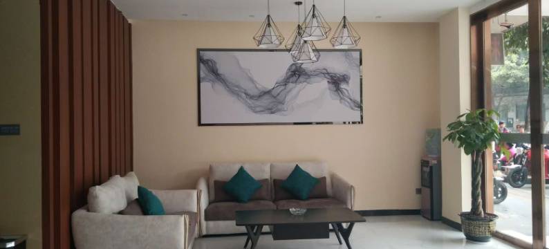 柠檬湾酒店(荔浦中心广场店)图片