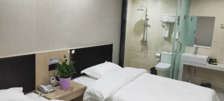 平罗惠融时尚酒店(汇融新天地店)图片