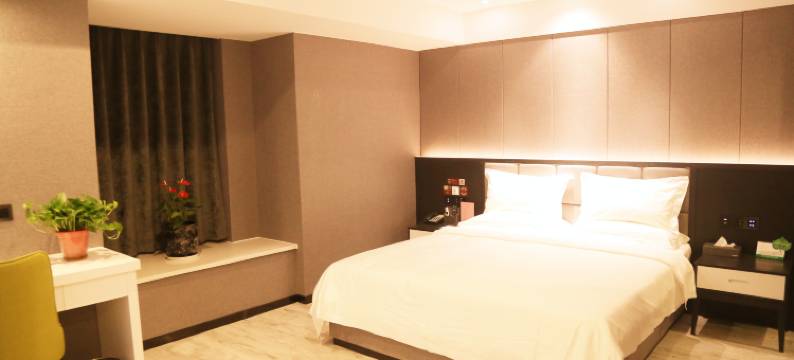 瑞丽时尚酒店(南通家纺城华融和生店)图片