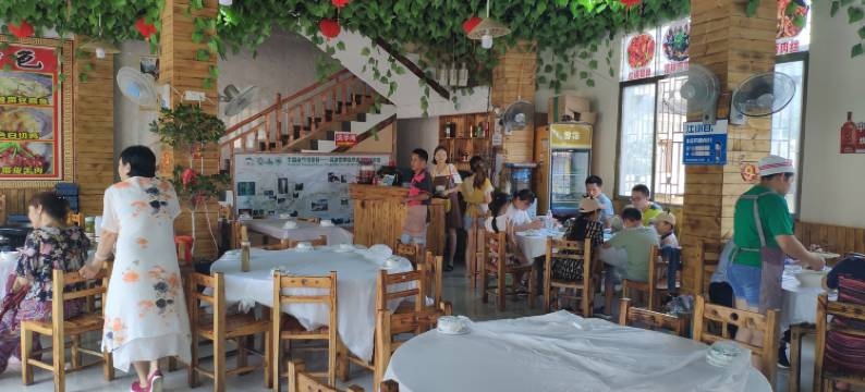 山里乡味土菜馆图片