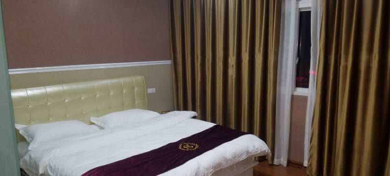 筠连天富宾馆图片