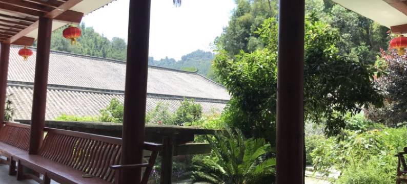 重庆卧龙居山庄图片