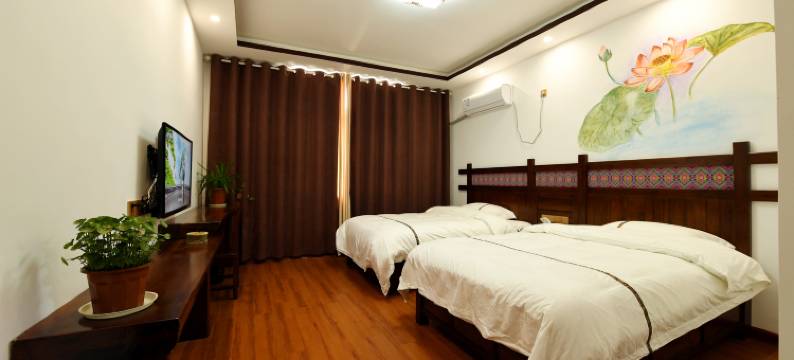 张家界大峡谷曹家大院图片