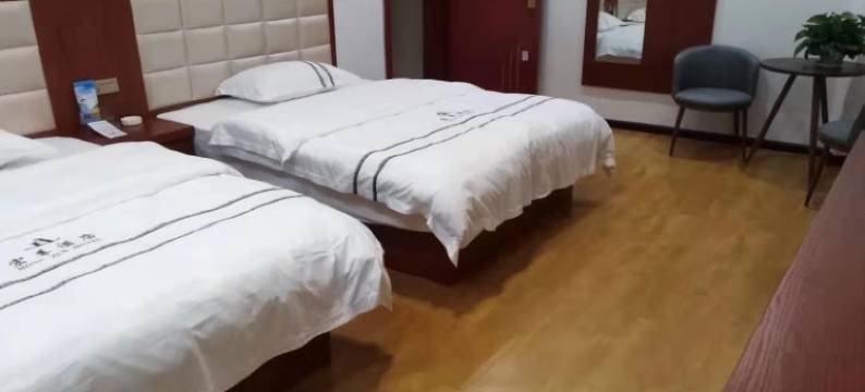 鲁甸宏尊酒店图片