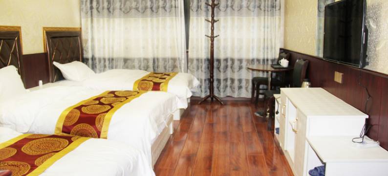 班玛兰木青大酒店图片