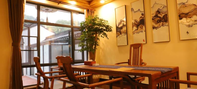 苏州太湖生态岛聆风山居民宿图片