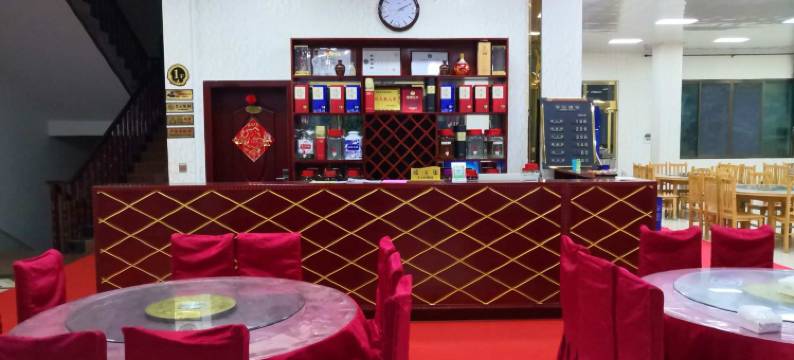 洪雅水泊梁山酒店图片