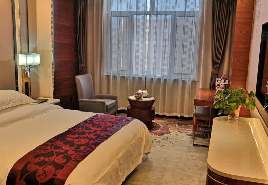 Yilong Hotel Hotel Overview