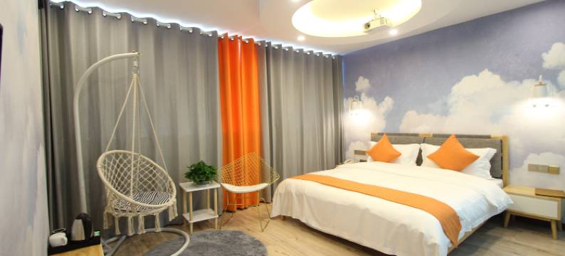 重庆蓝屿主题酒店(双福爱琴海购物中心店)图片