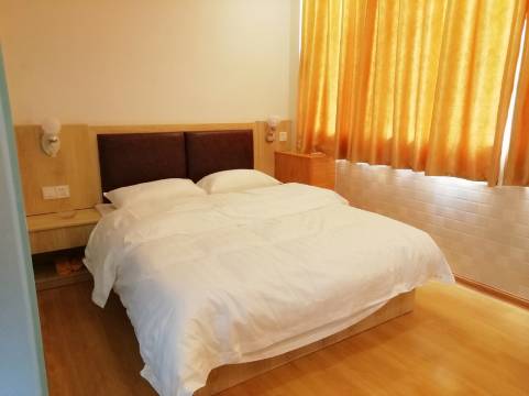 灵山大家旺酒店(汽车总站店)