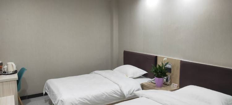 平罗惠融时尚酒店(汇融新天地店)图片