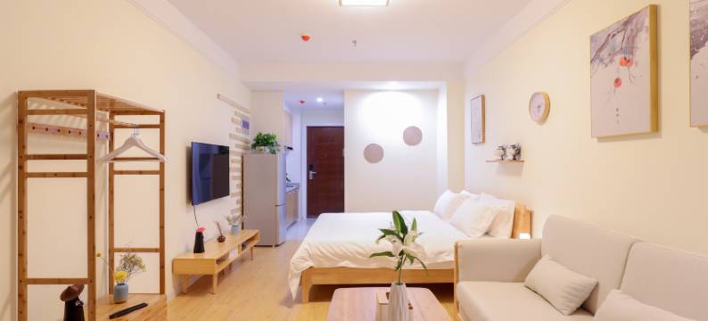 云畔·锦华霓虹城景都市简约设计美宿(合肥高铁南站汇美广场店)图片