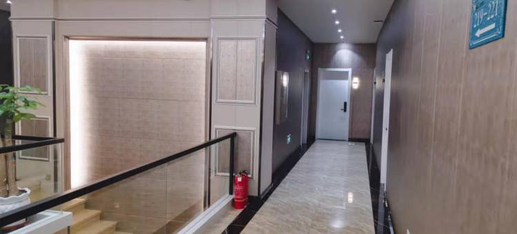 海伦风和日丽时尚宾馆图片