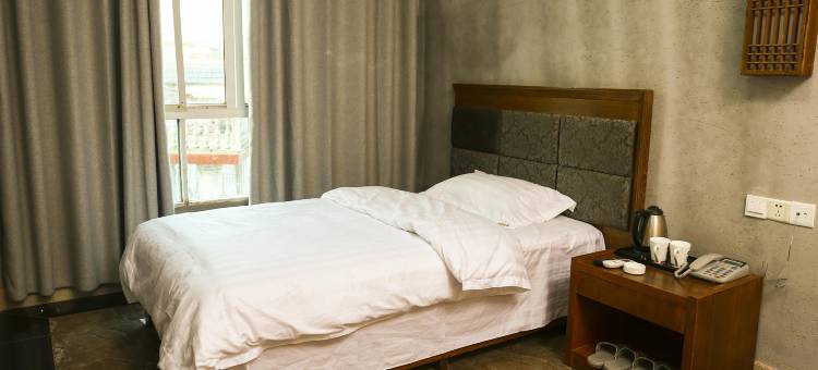 OYO浮梁海燕客栈图片