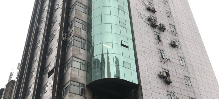 布丁严选酒店(光谷广场地铁站店)图片