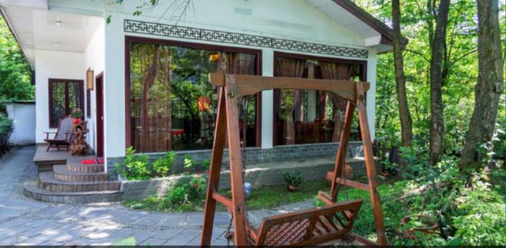 青城山珍华苑山庄