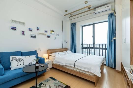 忆居公寓(厦门北站华侨大学店)