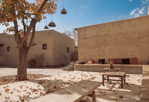 西坡中衞度假民宿外景图