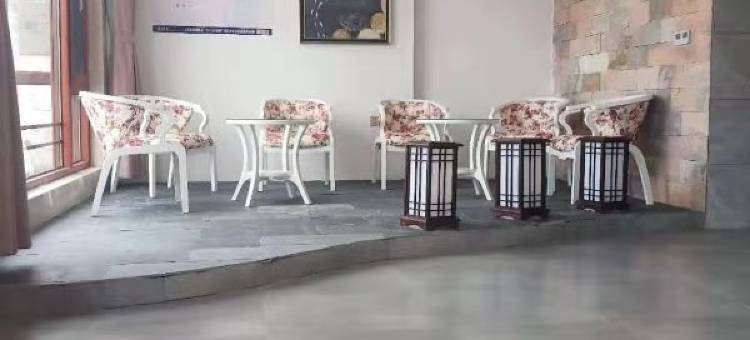 上饶溪地亚精品酒店(卫生学校店)图片