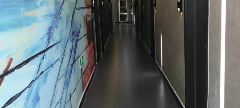 界首温特艾米电竞酒店图片