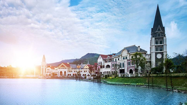 佛山美的鹭湖岭南花园酒店·入住花园公寓山景房/园景房/湖景房,含