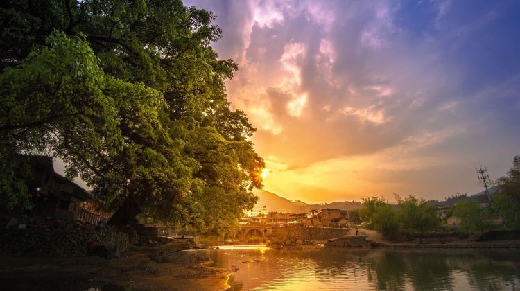 6-Day Wuyishan + Xiamen + Kulangsu + Zhangzhou+Nanjing Tulou Cluster