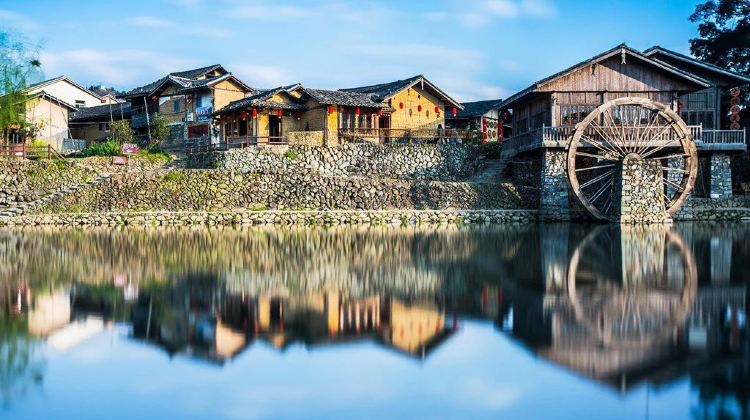 6-Day Wuyishan + Xiamen + Kulangsu + Zhangzhou+Nanjing Tulou Cluster