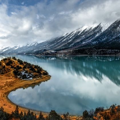 成都+林芝+波密+墨脱+米堆冰川+来古冰川+果果塘大拐弯7日6晚拼小团