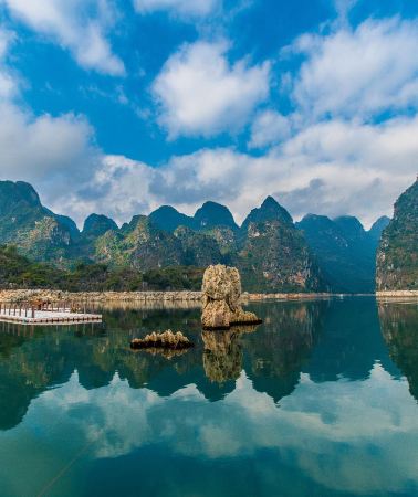 6D5N • GuizhouGuiyang + Huangguoshu Scenic Area + XingyiWanfenglin Scenic Area + Maling River Canyon + Libo Xiaoqikong Scenic Area + Xijiang Qianhu Miao Village
