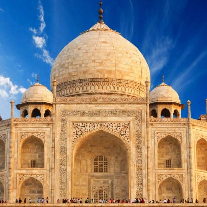 印度新德里+阿格拉+斋浦尔+克久拉霍+瓦拉纳西+焦特布尔+乌代布尔12日10晚跟团游