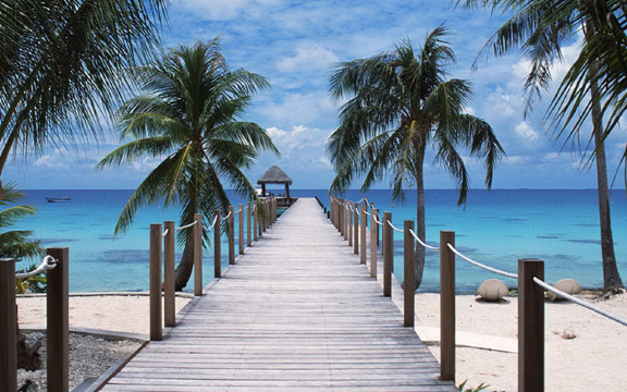 巴厘岛5日4晚跟团游·直飞,国五 城堡别墅,宝格丽下午茶