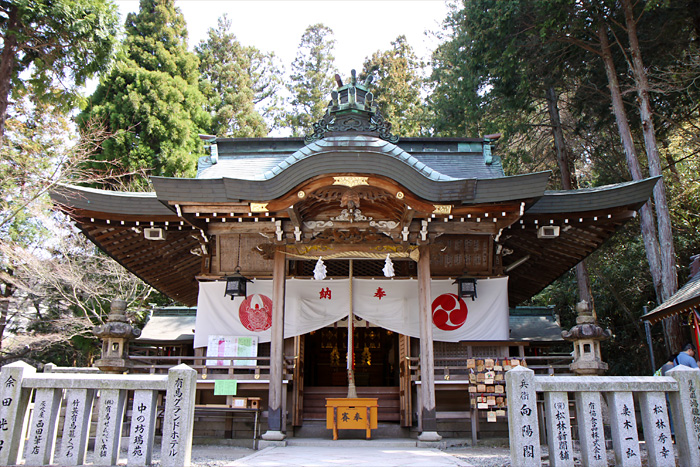 汤泉神社有马温泉位于兵库县神户市北区有马町.