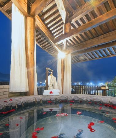 6天5晚 • 「全程自選5鑽飯店」昆明＋騰衝＋芒市＋瑞麗｜勐煥金塔銀塔｜和順古鎮City Walk｜銀杏村下午茶＋旅拍｜VIP候車室 金牌司機同行 