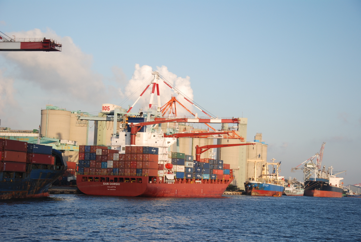 台湾环岛8日7晚跟团游(3钻)·爸妈放心游 高雄港游船 泥浆温泉 圆山