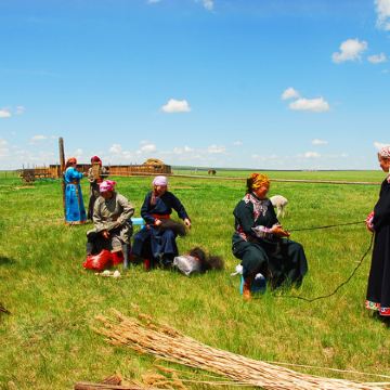呼和浩特+希拉穆仁草原+响沙湾4日3晚跟团游