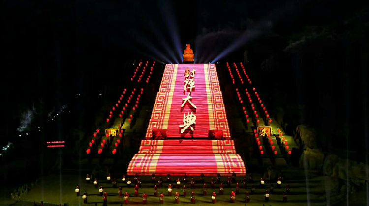 5-Day Tour Jinan, the Spring City | Ascend Mount Tai | Visit Qufu, the Holy City | Explore Nishan Sacredland | Upgrade to 1 night in a 5-diamond hotel | Two museums | Two performances | Pray for blessings at Mount Tai | 12-person small group | Taste local specialty cuisine