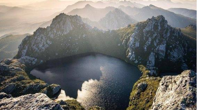 澳大利亞塔斯馬尼亞+霍巴特+朗塞斯頓5日4晚跟團遊·夏季沉醉薰衣草紫色花海+冬季追逐夜空絢爛極光+山水風光+盡在心型塔州+亞瑟港+酒杯灣+搖籃山+可加購1+5h塔斯曼巡遊