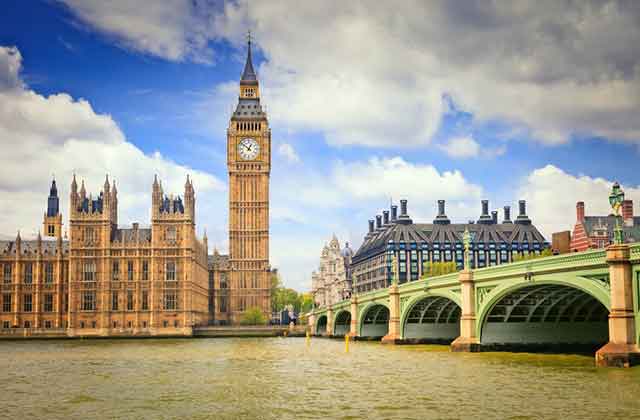 英国伦敦+爱尔兰都柏林13日12晚跟团游·立减