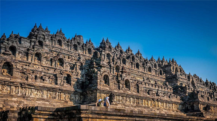 印度尼西亚日惹特区 中爪哇省婆罗浮屠 普兰巴南6日5晚半自助游