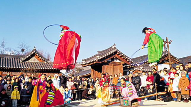 赠送价值12000韩币的韩国特色餐-五花烤肉,免费赠送韩国人气