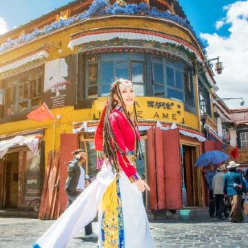 拉萨+林芝+日喀则+布达拉宫+大昭寺+巴松措+珠峰大本营10日9晚拼小团