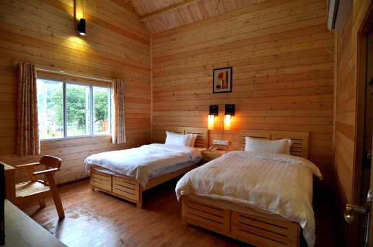 半山温泉 天露山景区门票 梅溪小镇 森林栈道 泳池·【亲子&温泉】